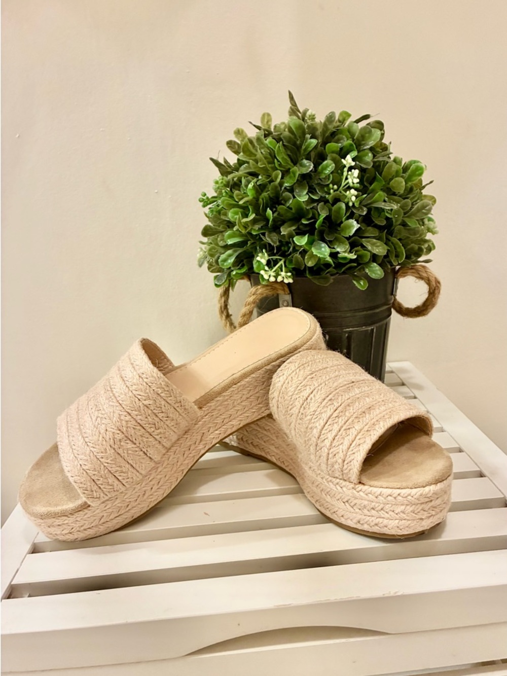 Women’s Slide Platform Sandals - Beige Raffia 🌺